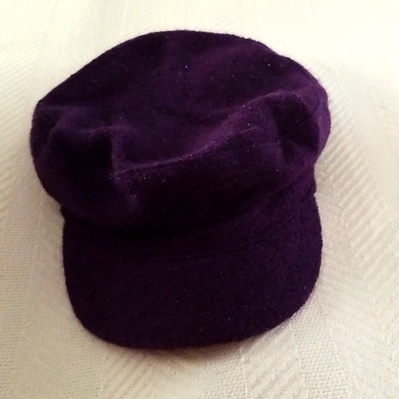 Set of 2 fall/winter fashion caps - Picture 6 of 8